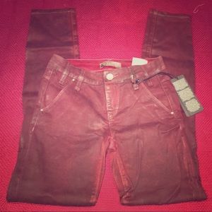NWT Guess LA Red Coated Skinny Jeans Size 23